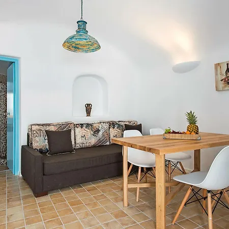 Ananda 4* Imerovigli